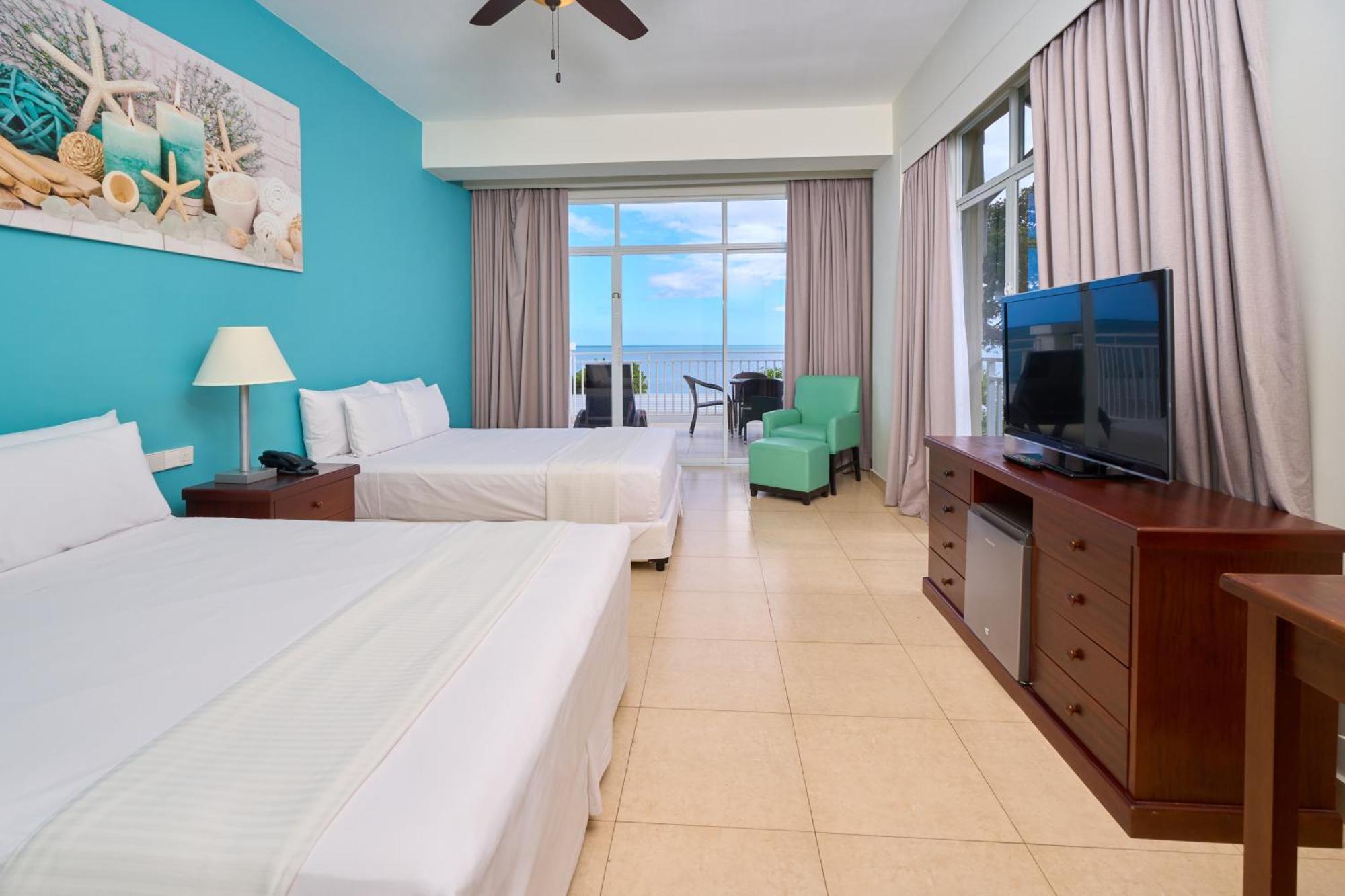 Hotel Gran Evenia Bijao Santa Clara  Exterior foto A room at the hotel